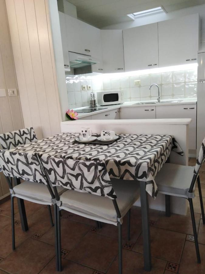 Apartament House Lilu - Luminoso Monolocale Arona  Zewnętrze zdjęcie